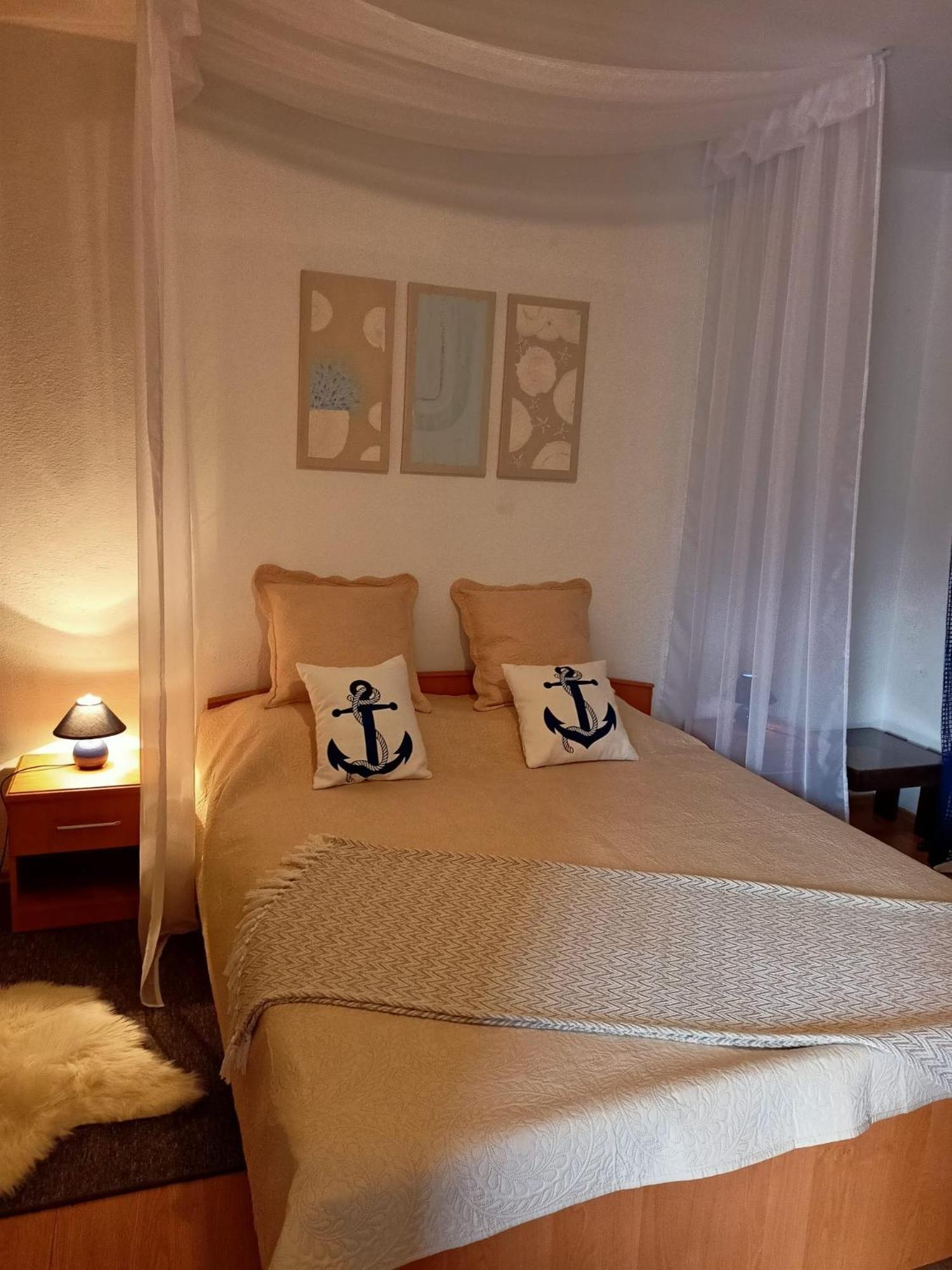 Village Apartment Zagvozd Esterno foto